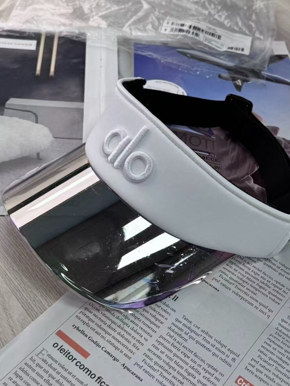 NWT🔅Alo Yoga Airlift Solar Visor WhiteTennis Golf Pickleball Hat🏌️ Adjustable - Picture 2 of 6